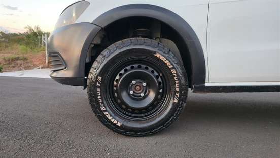 VOLKSWAGEN-SAVEIRO-2013