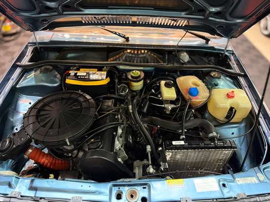 VOLKSWAGEN-SAVEIRO-1990