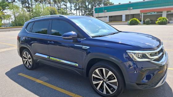 VOLKSWAGEN TAOS 1.4 250 TSI TOTAL FLEX HIGHLINE AUTOMÁTICO