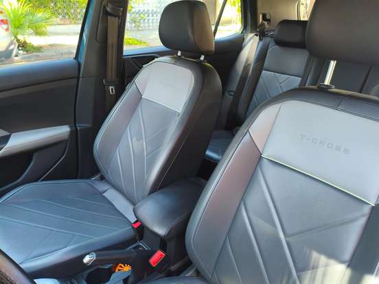 VOLKSWAGEN-T-CROSS-2024