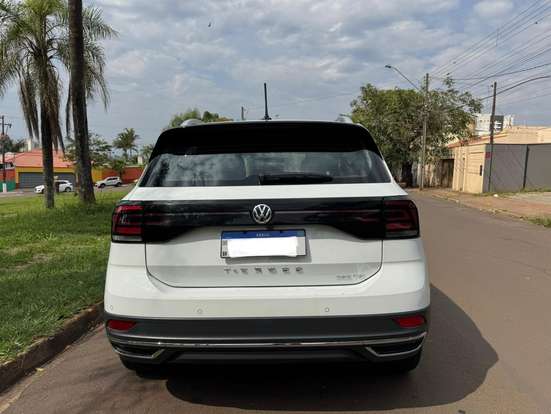 VOLKSWAGEN-T-CROSS-1.4 250 TSI TOTAL FLEX HIGHLINE AUTOMÁTICO VOLKSWAGEN-T-CROSS-2021