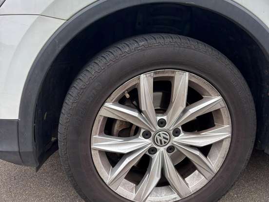 VOLKSWAGEN-TIGUAN-1.4 250 TSI TOTAL FLEX ALLSPACE COMFORTLINE TIPTRONIC VOLKSWAGEN-TIGUAN-2019