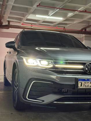 VOLKSWAGEN TIGUAN 2.0 300 TSI GASOLINA ALLSPACE R-LINE AUTOMÁTICO