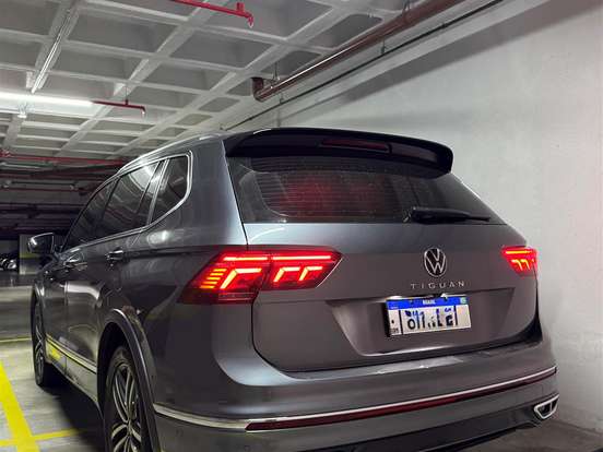 VOLKSWAGEN-TIGUAN-2.0 300 TSI GASOLINA ALLSPACE R-LINE AUTOMÁTICO VOLKSWAGEN-TIGUAN-2024
