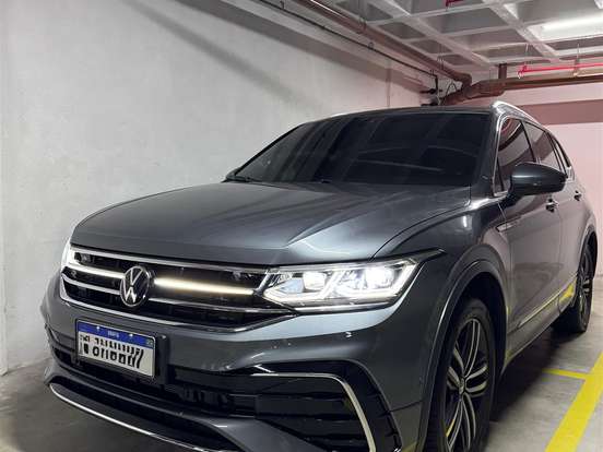 VOLKSWAGEN-TIGUAN-2.0 300 TSI GASOLINA ALLSPACE R-LINE AUTOMÁTICO VOLKSWAGEN-TIGUAN-2024