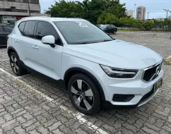 VOLVO XC40 2.0 T4 GASOLINA MOMENTUM GEARTRONIC VOLVO XC40 2.0 T4 GASOLINA MOMENTUM GEARTRONIC