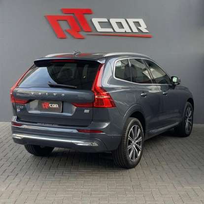 VOLVO-XC60-2022