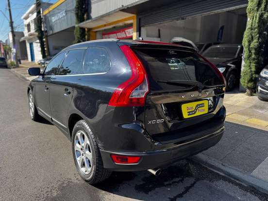 VOLVO-XC60-3.0 RD AWD TURBO GASOLINA 4P AUTOMÁTICO VOLVO-XC60-2011