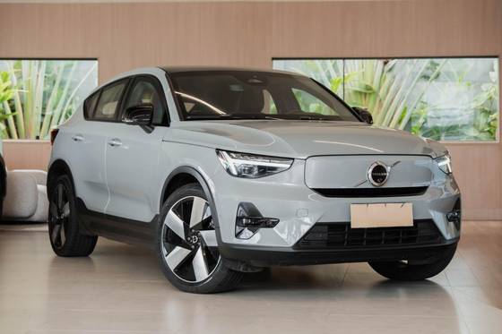 VOLVO C40 P8 RECHARGE TWIN ELECTRIC ULTIMATE AWD