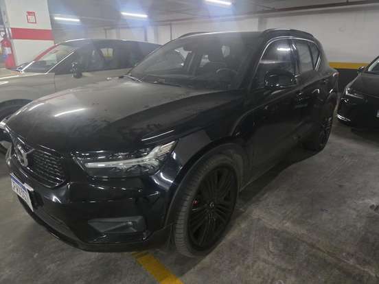 VOLVO-XC40-2.0 T5 GASOLINA R-DESIGN AWD GEARTRONIC VOLVO-XC40-2018