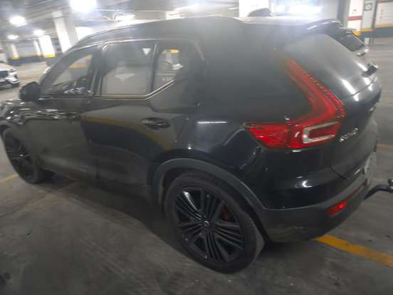 VOLVO-XC40-2.0 T5 GASOLINA R-DESIGN AWD GEARTRONIC VOLVO-XC40-2018