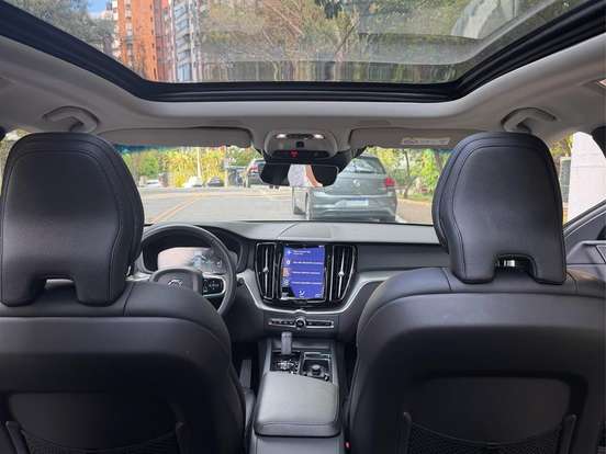 VOLVO-XC60-2.0 T8 HYBRID MOMENTUM AWD GEARTRONIC VOLVO-XC60-2020