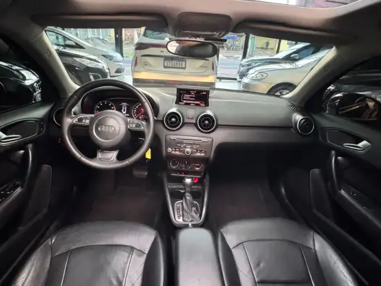 AUDI-A1-1.4 TFSI SPORTBACK AMBITION 16V 185CV GASOLINA 4P AUTOMÁTICO AUDI-A1-2013