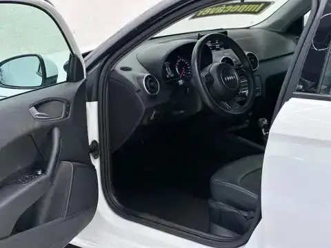 AUDI-A1-2017