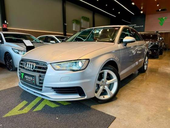 AUDI A3 1.4 TFSI SEDAN ATTRACTION 16V GASOLINA 4P S-TRONIC