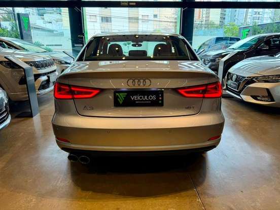 AUDI-A3-1.4 TFSI SEDAN ATTRACTION 16V GASOLINA 4P S-TRONIC AUDI-A3-2014