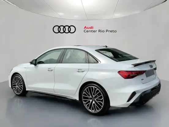 AUDI-A3-2.0 40 TFSI GASOLINA SEDAN PERFORMANCE BLACK S-TRONIC AUDI-A3-2025