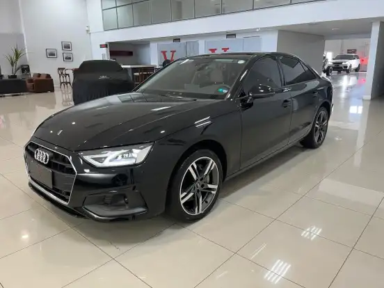 AUDI-A4-2022