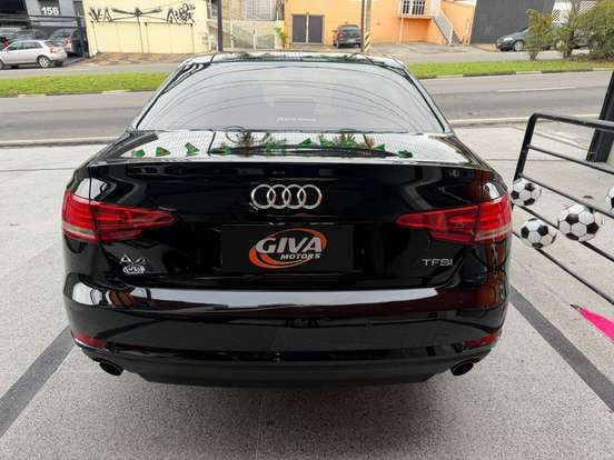 AUDI-A4-2018