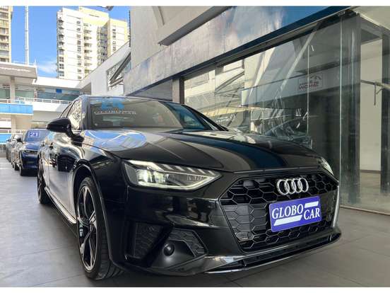 AUDI-A4-2023