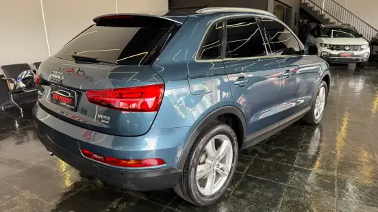 AUDI-Q3-2017