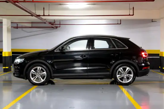 AUDI-Q3-2018
