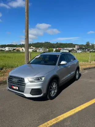 AUDI-Q3-2017