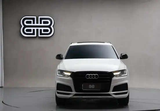 AUDI-Q3-2018