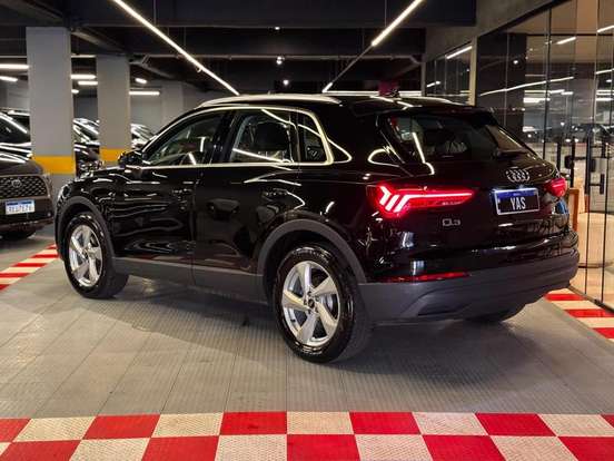 AUDI-Q3-1.4 35 TFSI GASOLINA PRESTIGE PLUS S TRONIC AUDI-Q3-2021