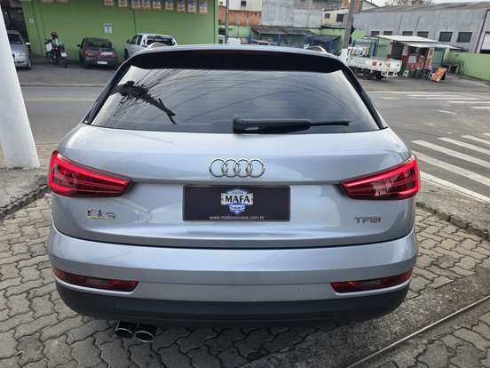 AUDI-Q3-1.4 TFSI AMBITION GASOLINA 4P S TRONIC AUDI-Q3-2015