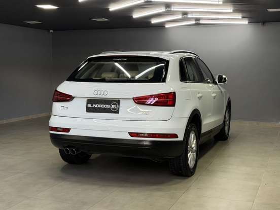 AUDI-Q3-1.4 TFSI ATTRACTION GASOLINA 4P S TRONIC AUDI-Q3-2016