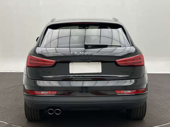AUDI-Q3-2018