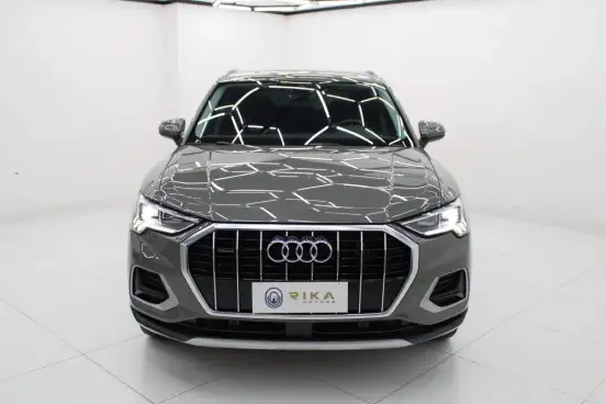 AUDI-Q3-2022