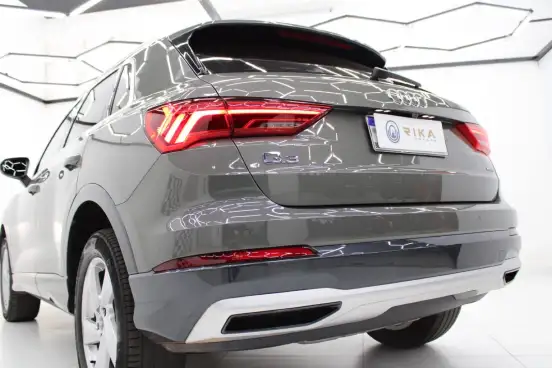AUDI-Q3-2022