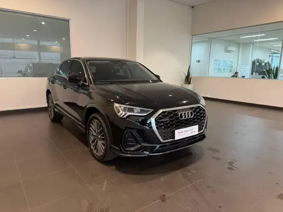 AUDI-Q3-2024