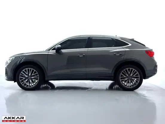 AUDI-Q3-2023