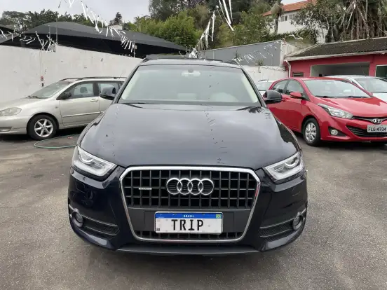 AUDI-Q3-2013
