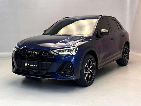 AUDI-Q3-2022