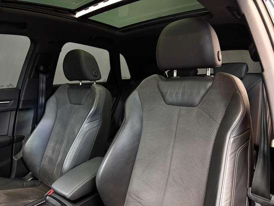 AUDI-Q3-2022