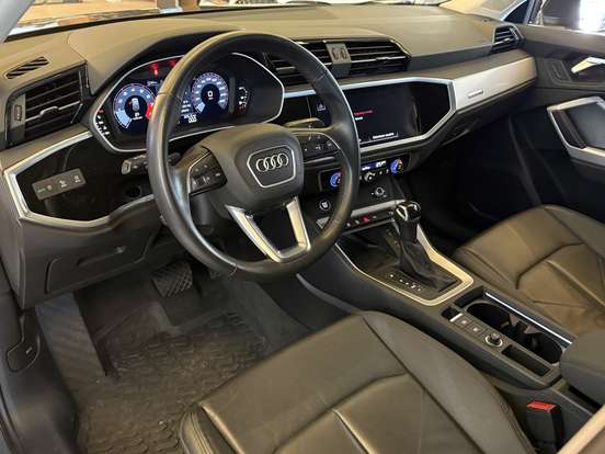 AUDI-Q3-2.0 40 TFSI GASOLINA SPORTBACK PERFORMANCE QUATTRO TIPTRONIC AUDI-Q3-2022