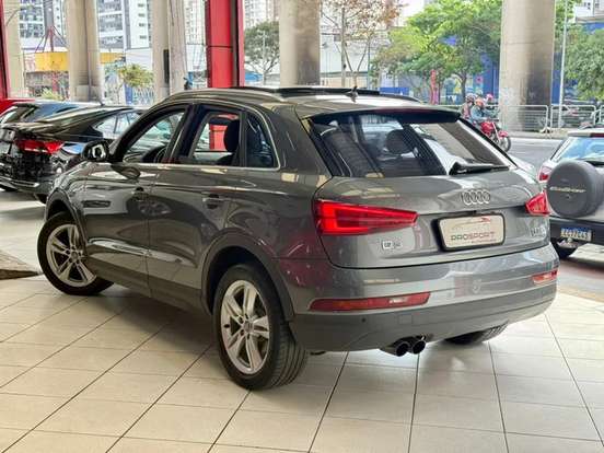 AUDI-Q3-2015