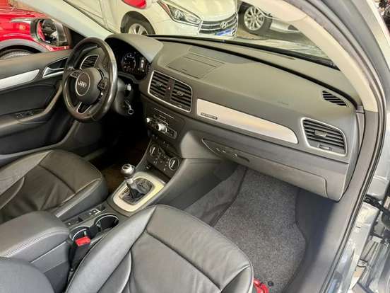 AUDI-Q3-2015