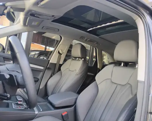 AUDI-Q5-2021