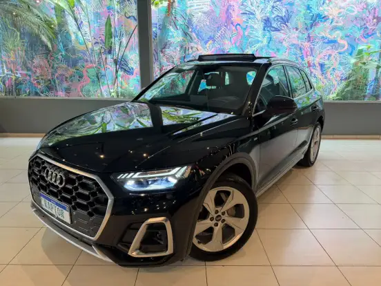 AUDI-Q5-2021