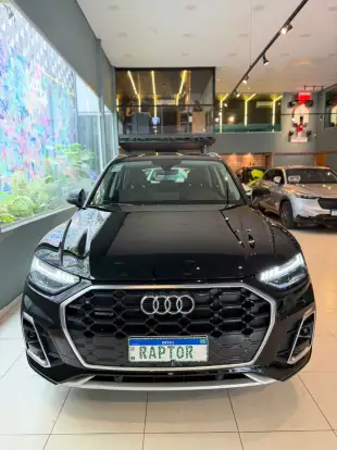 AUDI-Q5-2021