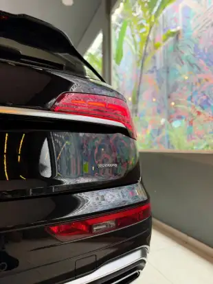 AUDI-Q5-2021