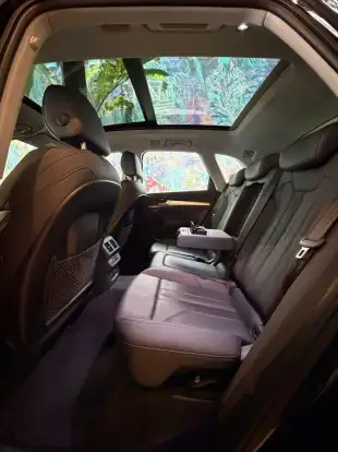 AUDI-Q5-2021