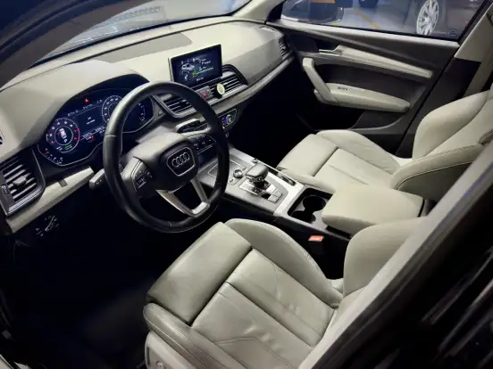 AUDI-Q5-2017
