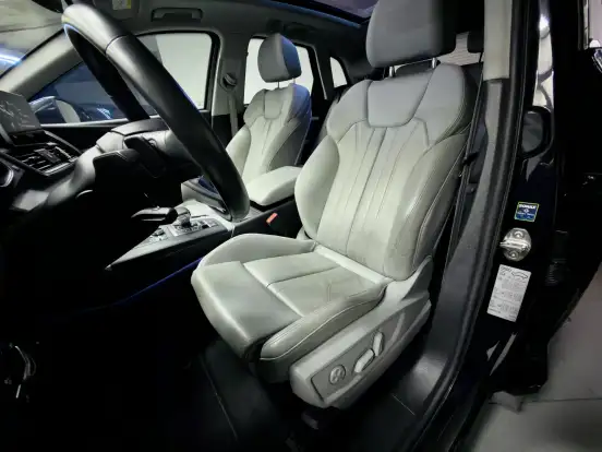 AUDI-Q5-2017