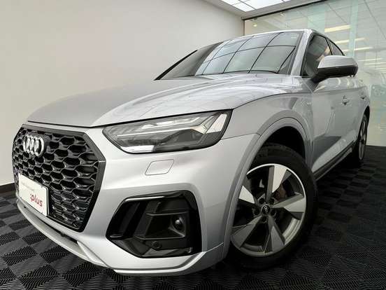AUDI-Q5-2021